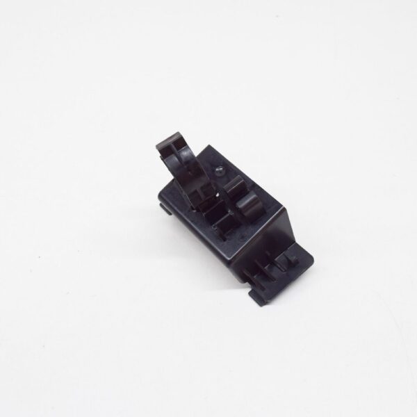 Audi A3 8V A/C refrigerant hose line mount 5Q0820769 NEW ORIGINAL - Image 4