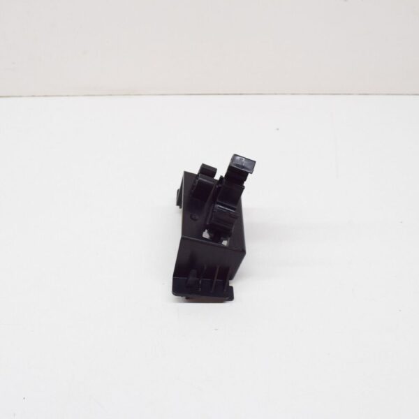 Audi A3 8V A/C refrigerant hose line mount 5Q0820769 NEW ORIGINAL - Image 5