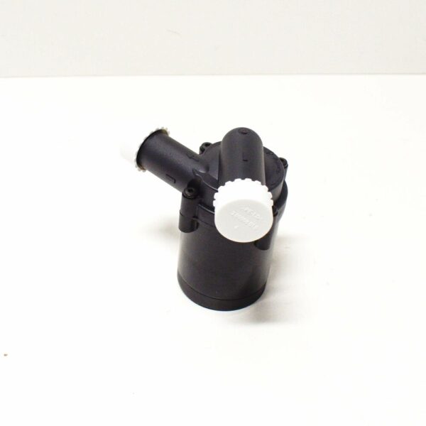 New Audi A3 8pa AUXILIARY COOLING WATER PUMP 2013 5Q09655561E ORIGINAL - Image 4