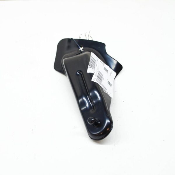 VW Tiguan AD right filled strut fender skirt holder 5QA823402A GENUINE - Image 3