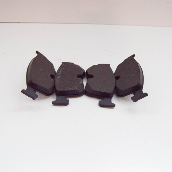 VW GOLF CD MK8 FRONT BRAKE PADS 5WA698151N NEW GENUINE - Image 4