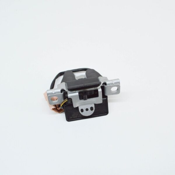NEW VW FOX 5Z TAILGATE LOCK 5Z6827505AF ORIGINAL - Image 3