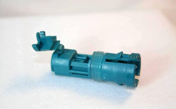Original BMW E81 E87 E90 Uncoded Universal Socket Housing 61131392246 - Image 4
