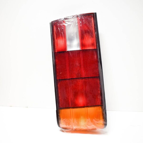 BMW 3 E30 rear light 63211385381 1385381 new