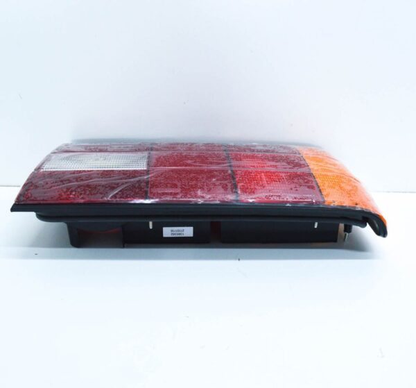 BMW 3 E30 Rear Right Taillight 63211385382 1385382 NEW - Image 4
