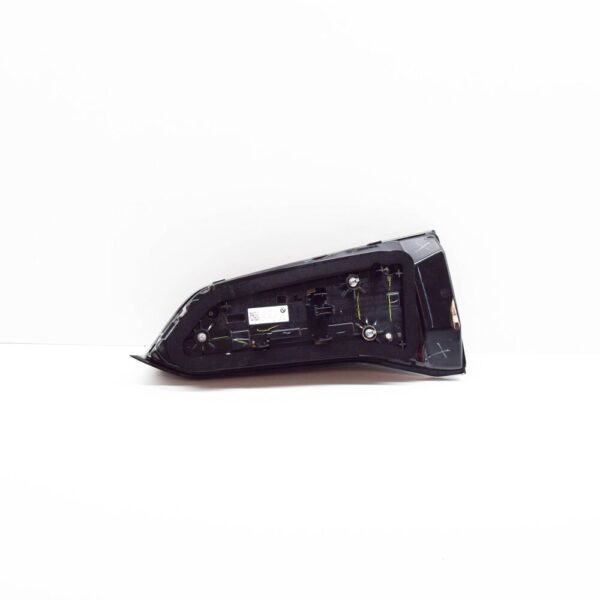 BMW X5 G05 Tailgate Tail Light Left 63215A11EC1 NEW ORIGINAL - Image 5