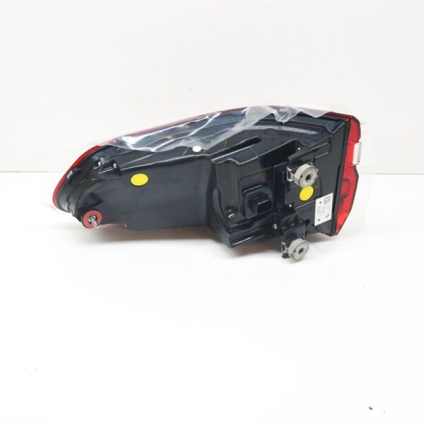 BMW X7 G07 Rear Right LED Taillight 63215A164A8 NEW ORIGINAL - Image 4