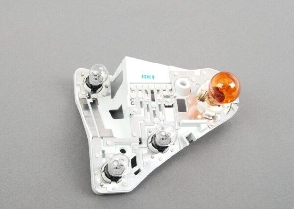 BMW E93 ORIGINAL Rear Right Panel Lamp Holder 63217178384 - Image 4