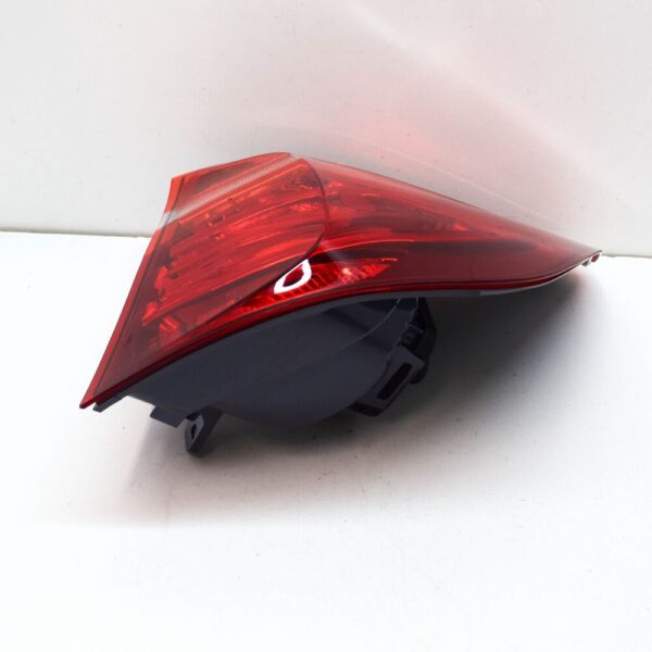 BMW X3 F25 Rear Right Taillight 63217217312 NEW ORIGINAL - Image 4