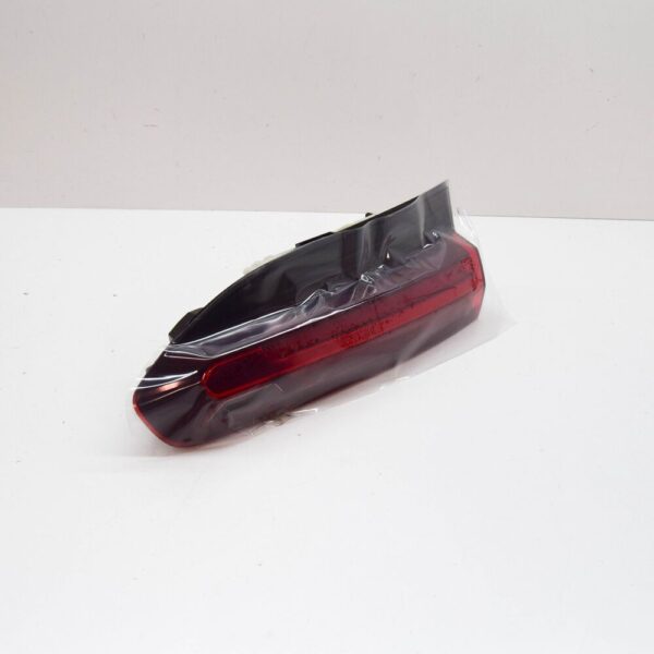 BMW X4 G02 Tailgate Tail Light Rear Right 63217433798 NEW - Image 5