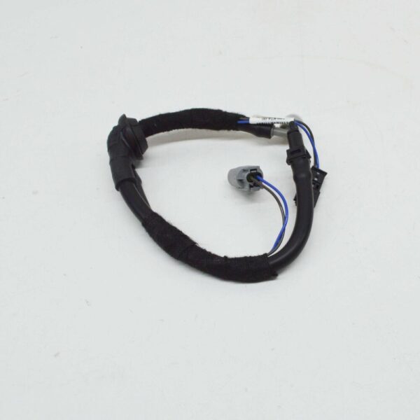 NEW GENUINE OEM 7350771 63257350771