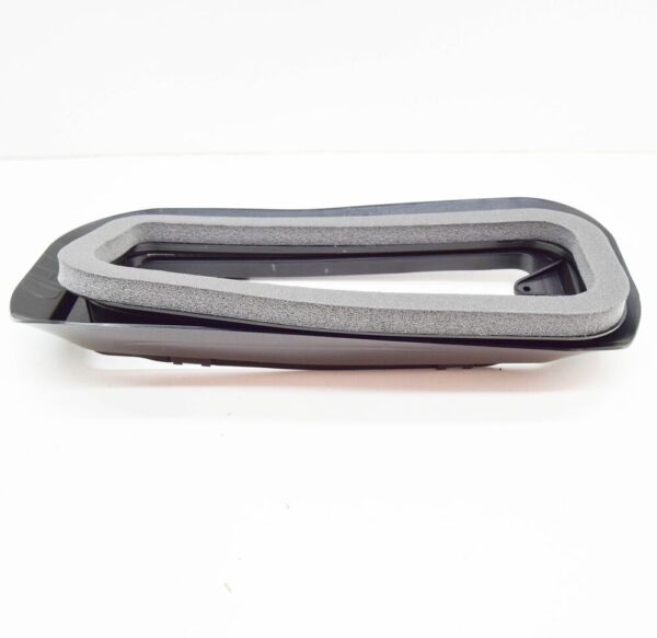 BMW X5 G05 sealing frame 64319389366 NEW ORIGINAL - Image 4