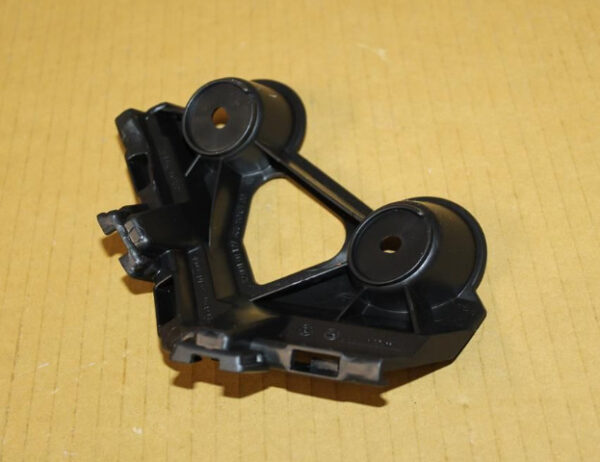 NEW SKODA KAMIQ REAR RIGHT BUMPER GUIDE PROFILE 658807394A - Image 3