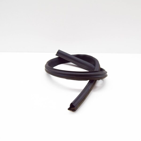 SEAT Ibiza IV ST 6J 6P bonnet seal, rubber, 6J0823723A, original - Image 3