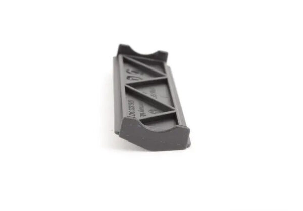 NEW VOLKSCAR AMAROK BONNET COVER 6R0823347 ORIGINAL - Image 3