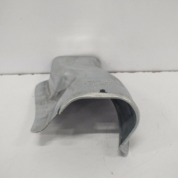 NEW AUDI A1 8X FUEL PIPE PROTECTION PLATE 6R0825748A ORIGINAL - Image 3