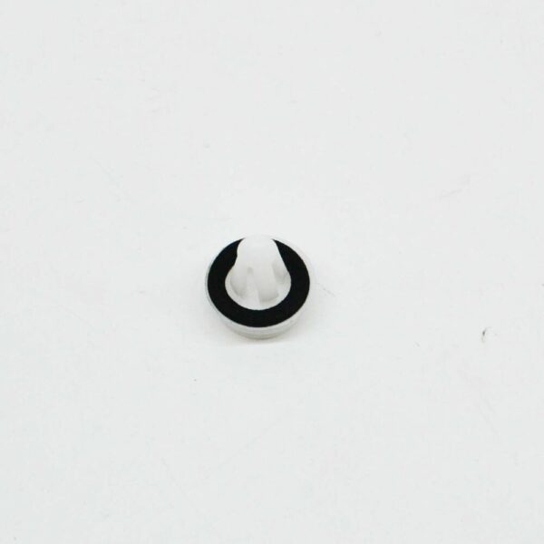 NEW VOLKSWAGEN AMAROK FRONT DOOR TRIM CLIP WITH SEAL 6X0868243A - Image 4