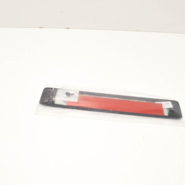 VW TRANSPORTER T6 REAR LID GRIP MOLDING TRIM PLATE 7E0829139 3FZ NEW GENUINE - Image 3