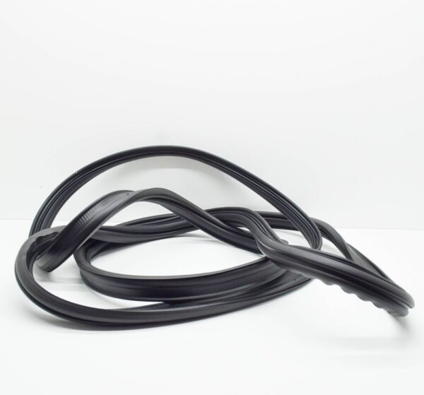 VW TRANSPORTER T6 REAR PANEL DOOR SEAL 7E0829193R NEW GENUINE - Image 4