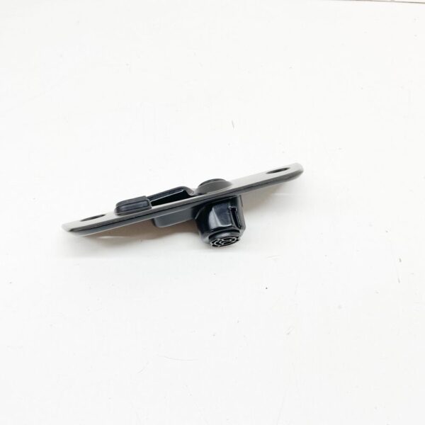 VW TRANSPORTER T6 Right Sliding Door Upper Catch Plate 7E0843638B NEW GENUINE - Image 3