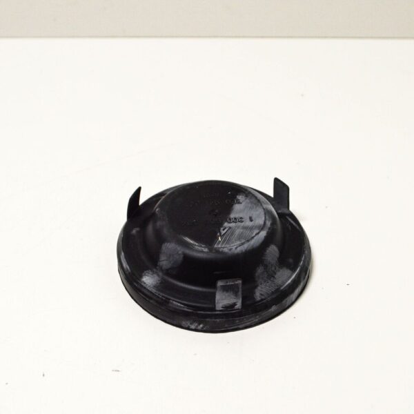 Volkswagen TR T5 Halogen Headlight Protection Cap 7E0941607 - Image 4