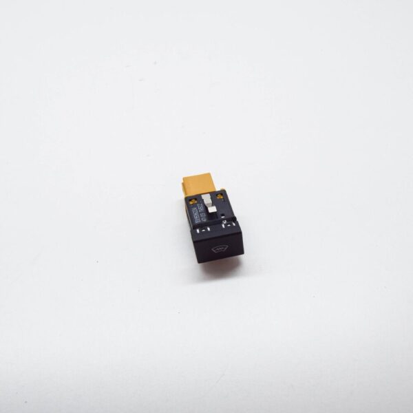 VW TRANSPORTER VI T6 HEATED WINDSCREEN PUSHBUTTON 7E0959622AWHS NEW GENUINE - Image 3