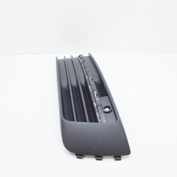 Volkswagen transporter T6 grill front right 7E5853684A9B9 2016 NEW original - Image 3