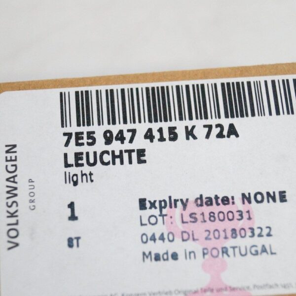 GENUINE NEW+ Volkswagen Transporter T5 California Light 7E5947415K72A