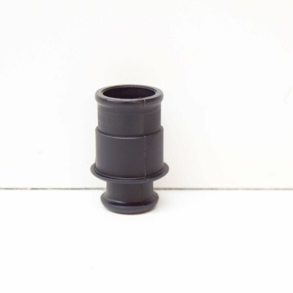 NEW ORIGINAL OEM 7L6919311