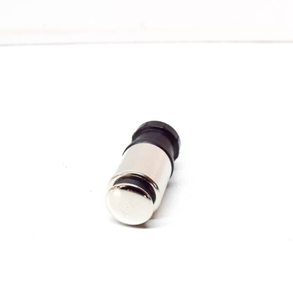 Volkswagen Touareg 7L Torch 7L6947175A 01C GENUINE NEW - Image 4