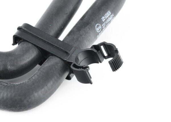 Audi Q7 4L 2010 2015 Genuine Vag Cooling Hose 7L8122073E - Image 3