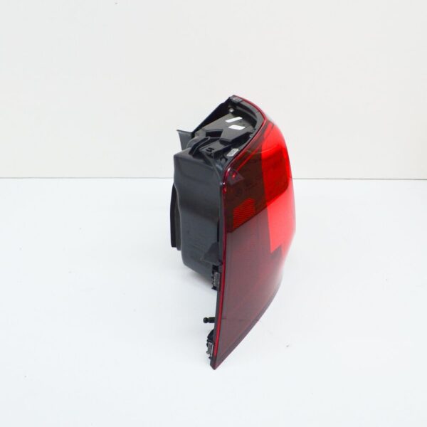 VW Sharan 7N Rear Left Outer Taillight 7N0945207 NEW GENUINE - Image 4