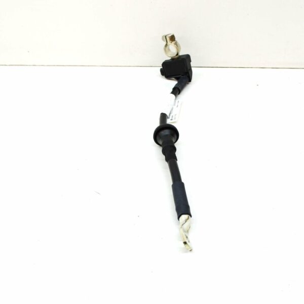 NEW GENUINE OEM 7P0915181B