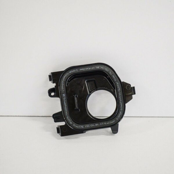 VW TOUAREG 7P New Genuine Front Right Headlight Turn Signal Cover Cap 7P0941608B - Image 3