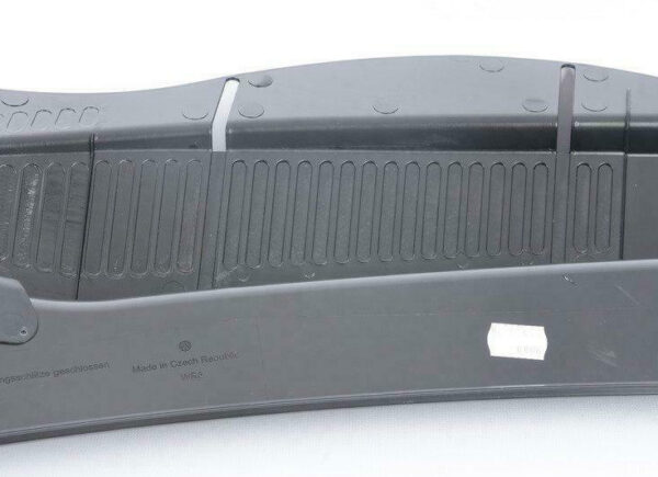 NEW VOLKSWAGEN TOUAREG 7P RIGHT COWL WATER DEFLECTOR LHD 7P6819402D ORIGINAL - Image 3