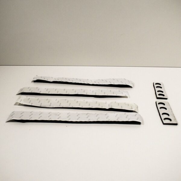 NEW VOLKSWAGEN TOUAREG 7P ROOF RACK GASKET SET 7P6898182A ORIGINAL - Image 5