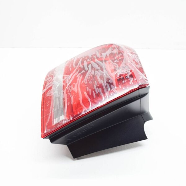 VW TOUAREG 7P taillight rear left outside 7P6945207 new original - Image 4