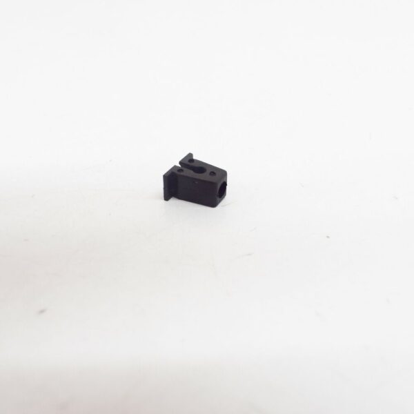 NEW AUDI A1 8X EXPANDING INSERT NUT 811807577C - Image 4