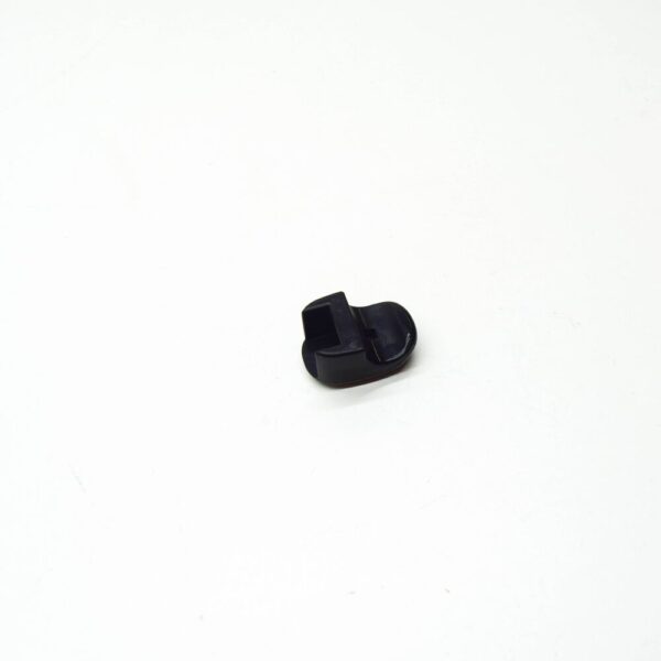 Hyundai Kona MK1 Tank Lid Button 8157522000, Original Part - Image 4