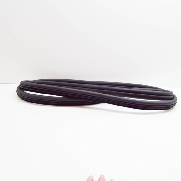 HYUNDAI TUCSON NX4 MK4 FRONT LEFT DOOR BODY WEATHERSTRIP 82110N7000 NEW GENUINE - Image 6