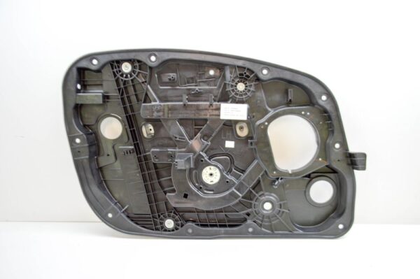 82471A6000 Hyundai i30 MK3 Front Left Door Module Panel 82471A6000 NEW GENUINE