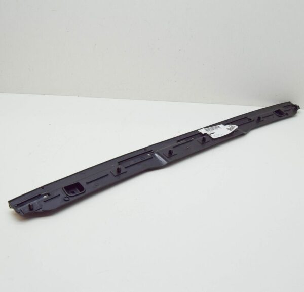 Audi A1 GB center hood impact protection 82A823126A NEW ORIGINAL - Image 3