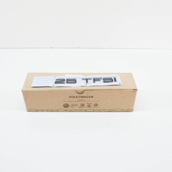 82A853744T94