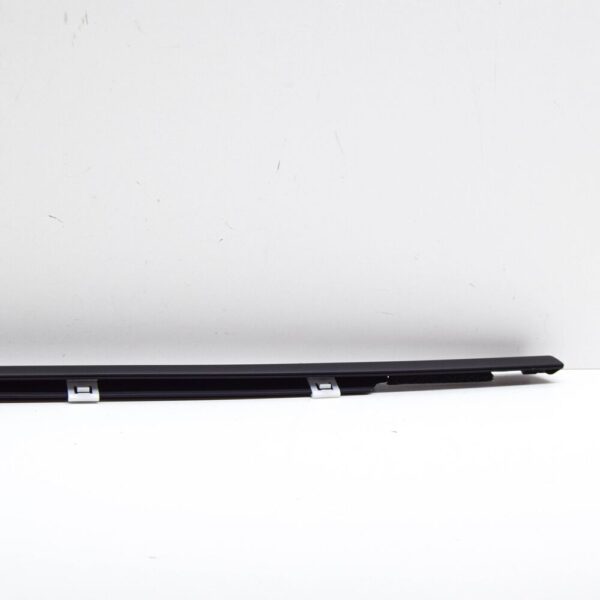 Hyundai Kona MK1 door rubber rear left 83210J9000 NEW ORIGINAL - Image 4
