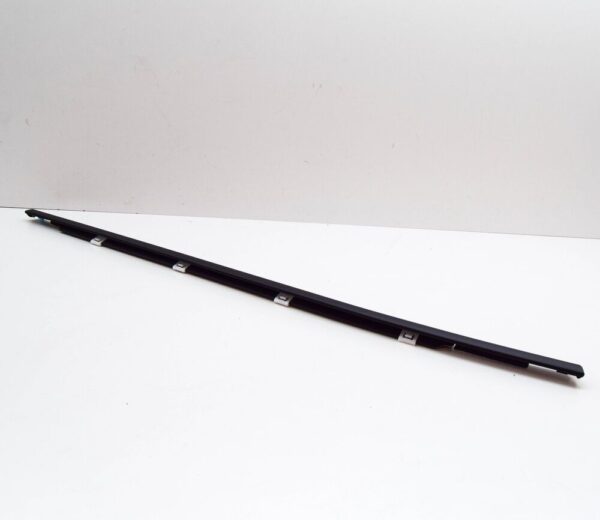 Hyundai Kona MK1 door rubber rear left 83210J9000 NEW ORIGINAL - Image 6