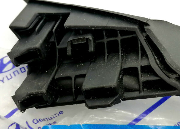 Hyundai Santa Fe MK3 DM Top Left Trim 861532W000 NEW ORIGINAL - Image 3