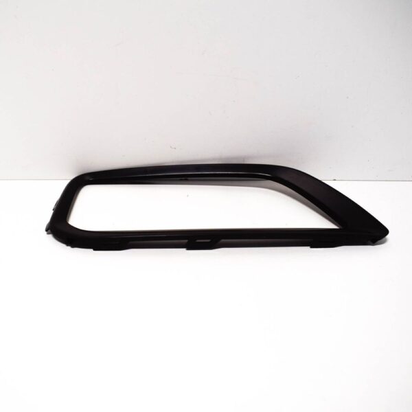 Hyundai Kona Front Right Lamp Bezel Trim Moulding 86564J9000 NEW GENUINE - Image 6