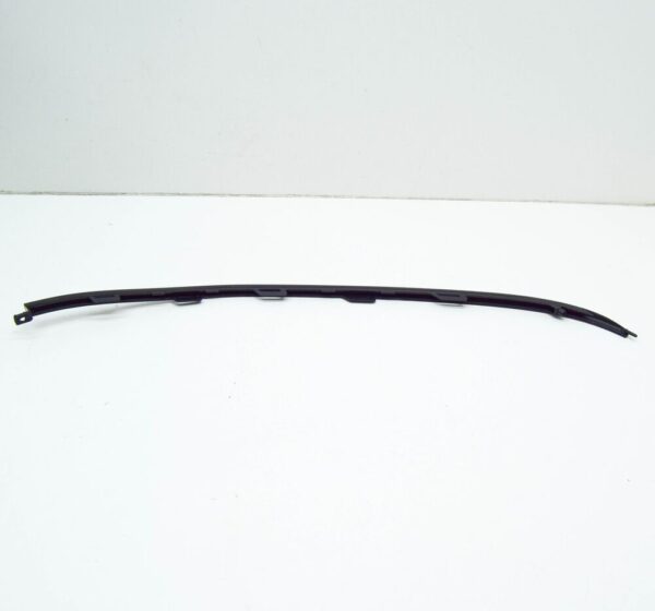 HYUNDAI i30 GD Front Right Bumper Molding 86586S0000 NEW GENUINE - Image 6