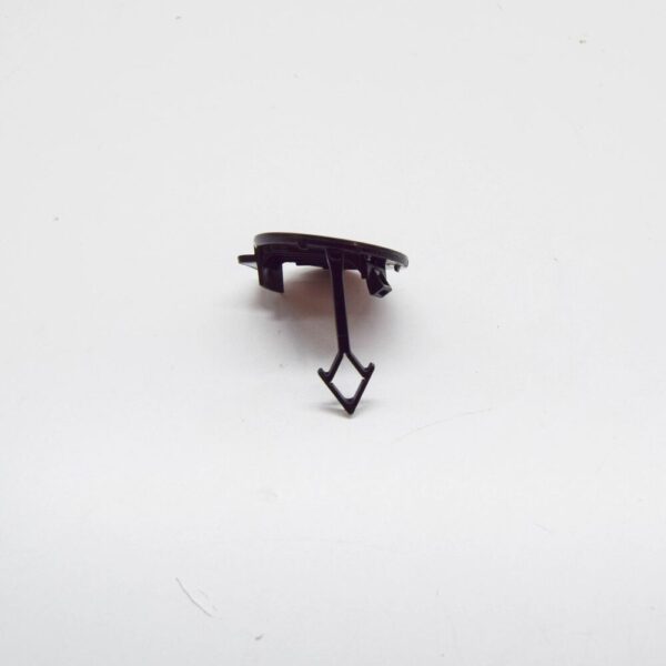 KIA XCEED CD Front Bumper Towing Eye Cover 86588J7DA0 NEW - Image 3