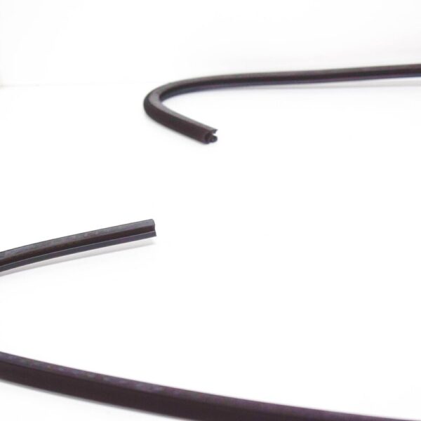 Audi A4 B7 sunroof glass gasket 8D0877297 new ES REAL